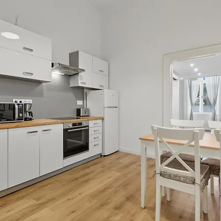 Prezidentský V Srdci Bratislavy Apartamento *