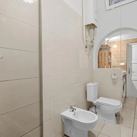 Prezidentský V Srdci Bratislavy Apartamento *